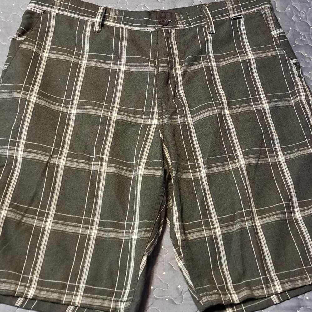 Hurley board shorts size 33